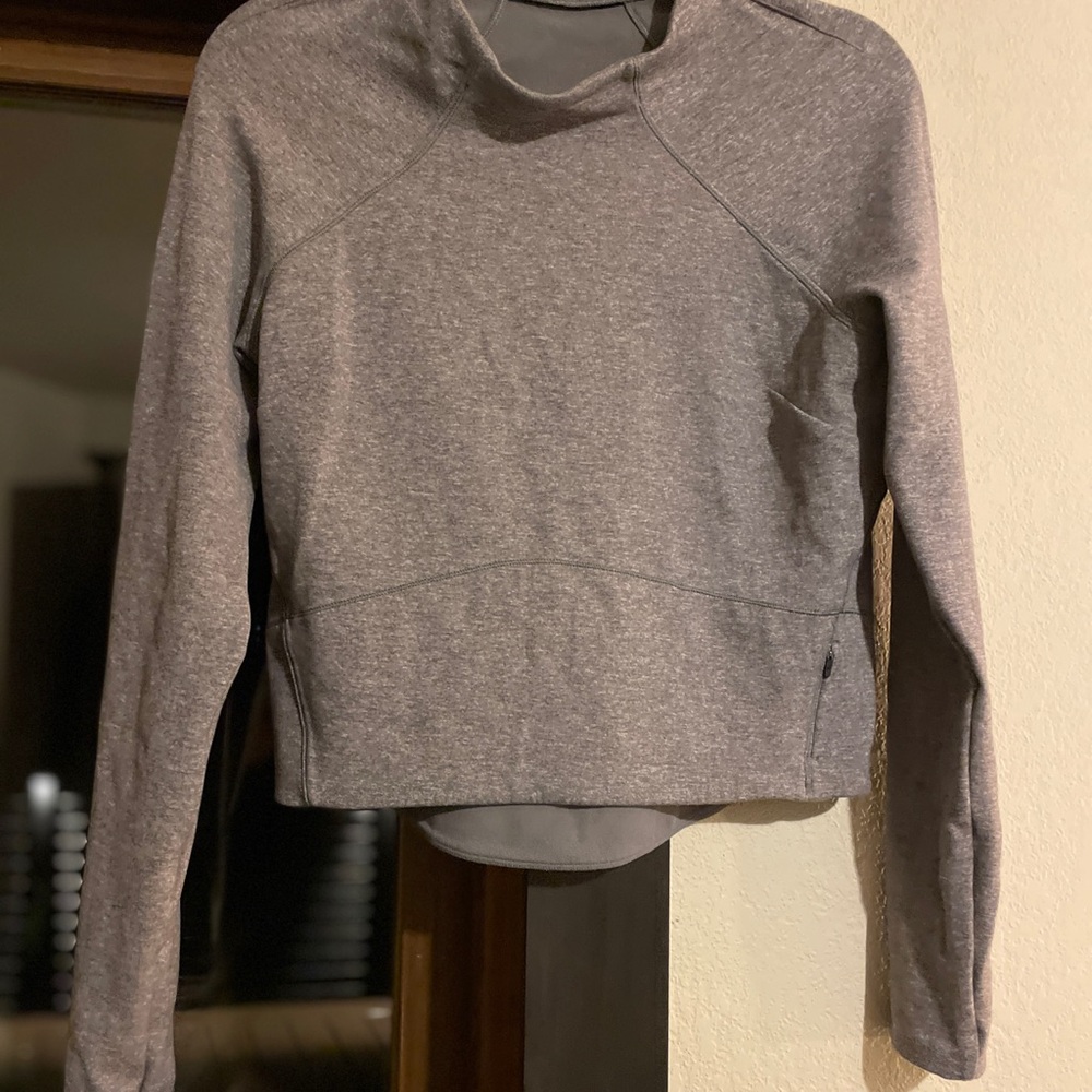 Lululemon Athletica Gray Long Sleeve Top